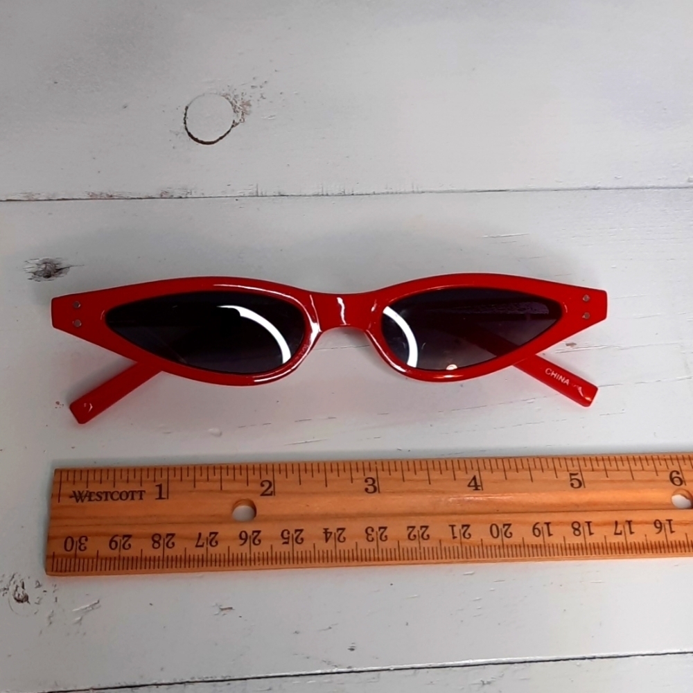 Small Vintage Red odd shaped sunglasses retro Vintage 50's 80's style